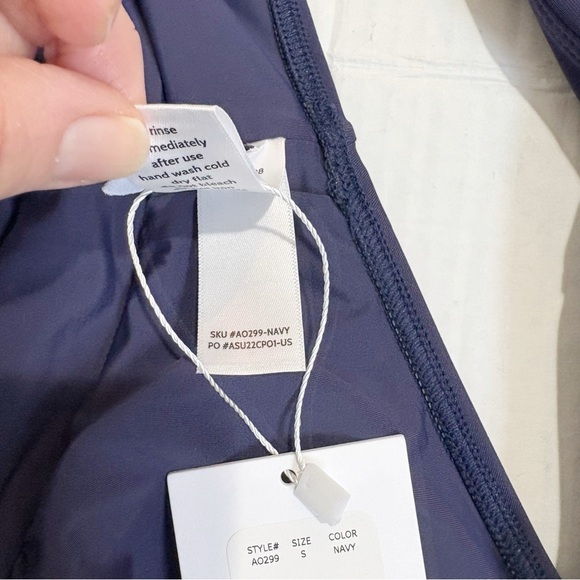 New Andie The Mykonos One Piece Swimsuit Navy Blue Size Small NWT Plunge Deep V - Picture 15 of 15